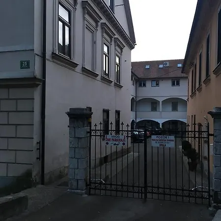 Rimona *